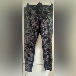 Lululemon Wunder Under Tight 28"